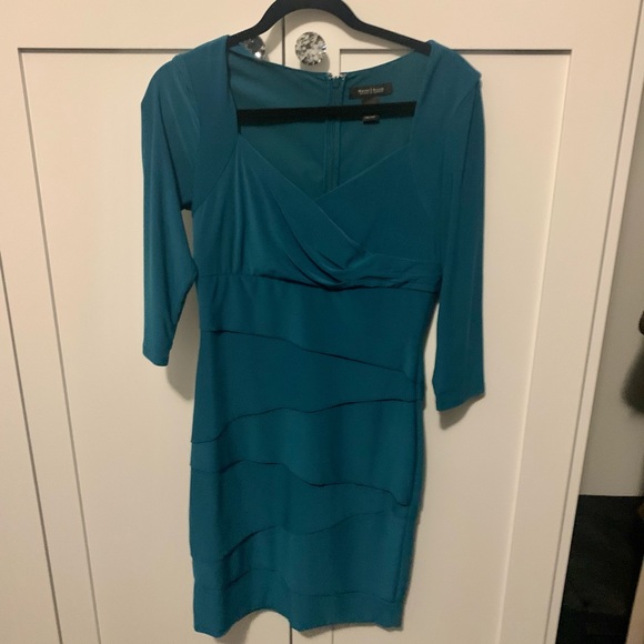 WHBM instantly slimming dress - 10 NWOT’s - Picture 3 of 5